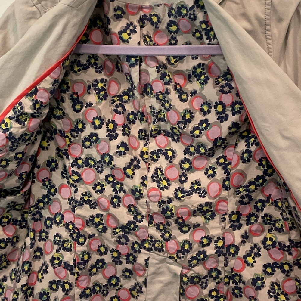 Vintage Boden Light Gray Blazer with Floral Lining Size 4 - Picture 6 of 12